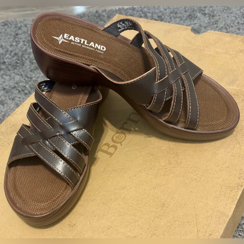 Eastland Brown Woven Strap wedges poppy